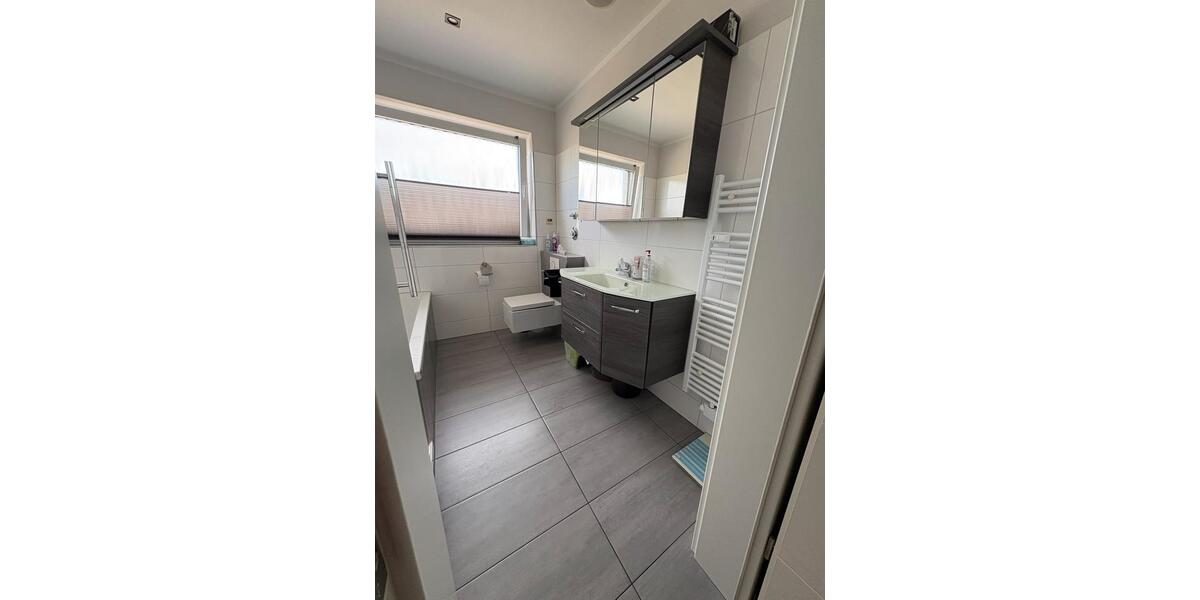 Etagenwohnung Lünen - 3 Zimmer, 100 m&sup2;, 290.000&euro; | Angebot:27157953