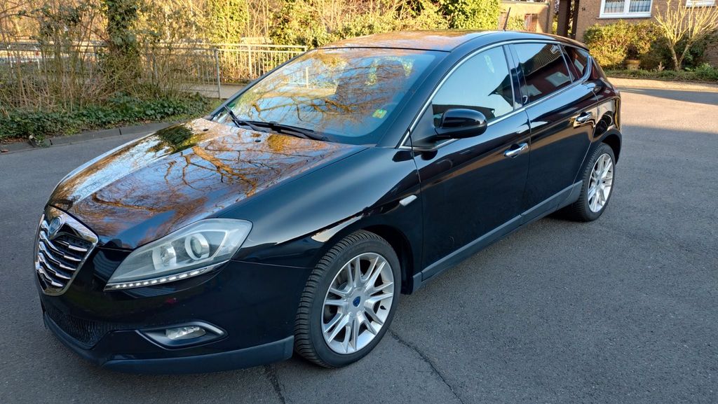 Lancia Delta 123.000 km 4.450 &euro; Waltrop 45731