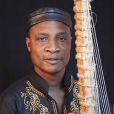 Adjiri Odametey - Afrikanische Weltmusik mit neuen Impulse 27.02.2026 Schollbrockhaus