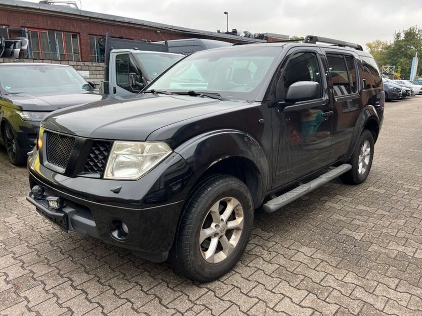 Nissan Pathfinder 238.000 km 4.500 € Bochum 44793