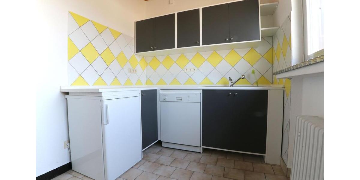 ca. 30,35 m² helle BÜROFLÄCHE mit Parkett für 8,75€m² + Abstellr zimmer