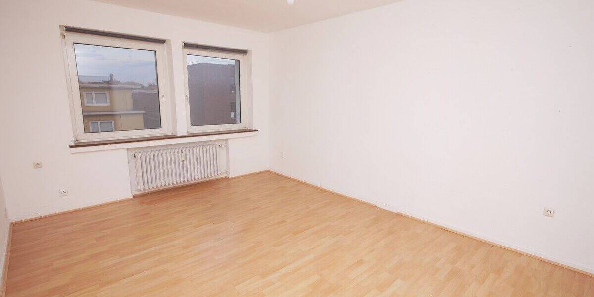 Perfekt für junge Leute: Gepflegte 2,5-Raum-Etagenwohnung mit Küche und Balkon Nahe der Universität 2 zimmer