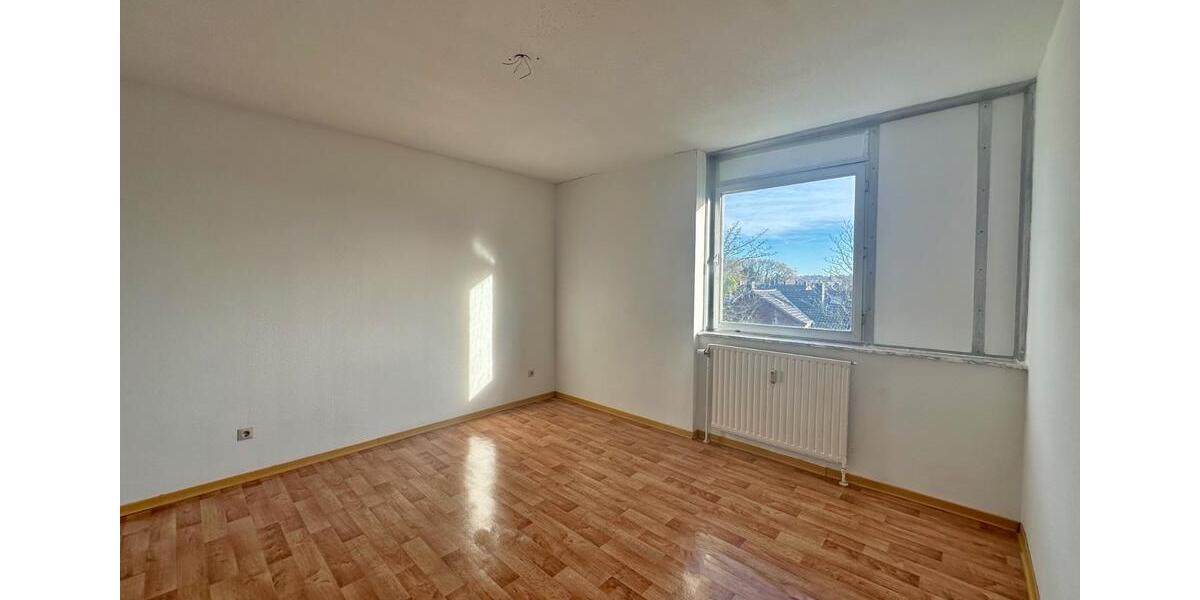 Helle 3-Zimmer-Wohnung mit Balkon - frisch renoviert - KDB 3 zimmer