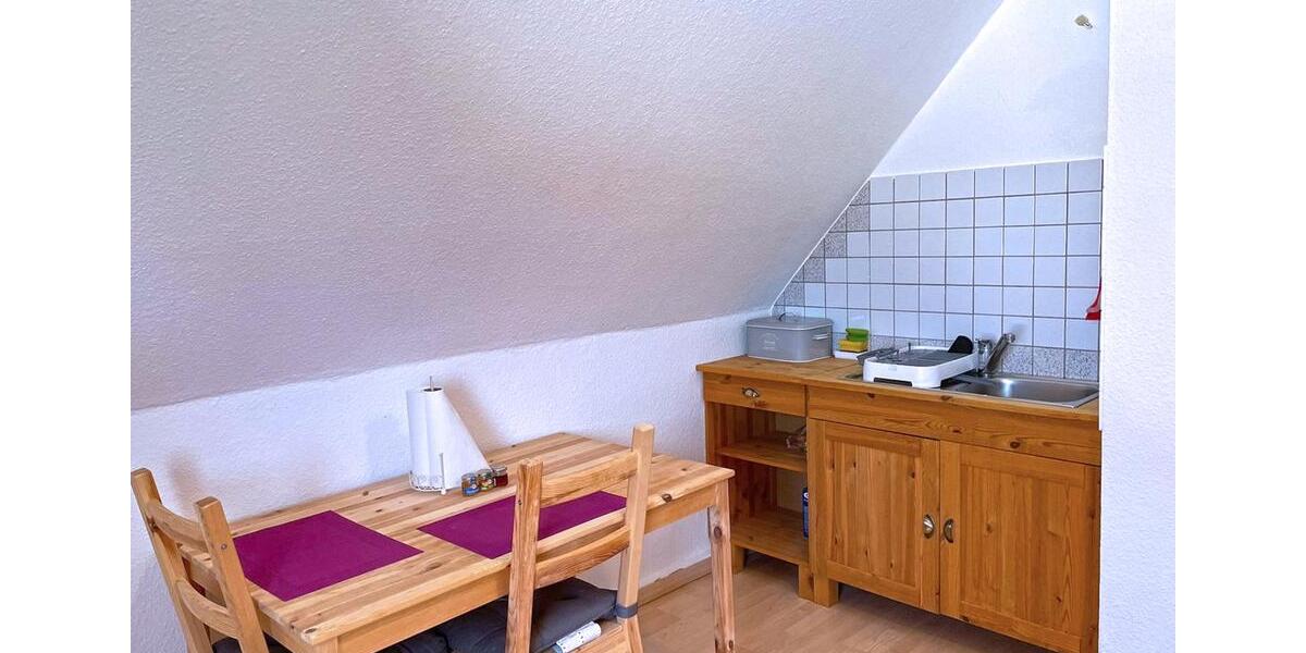 Dachgeschoßwohnung Bochum Bochum-Südwest - 2.5 Zimmer, 57 m&sup2;, 350&euro; | Angebot:25921622