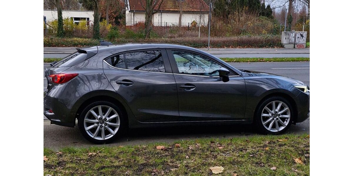 Mazda 3 85.500 km 15.700 &euro; Gelsenkirchen 45886
