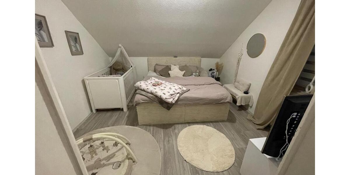 Dachgeschoßwohnung Oer-Erkenschwick Erkenschwick - 4.5 Zimmer, 98 m&sup2;, 820&euro; | Angebot:25990049