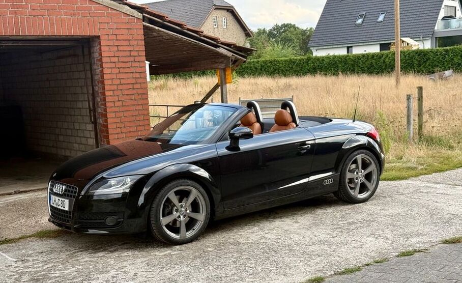 TT