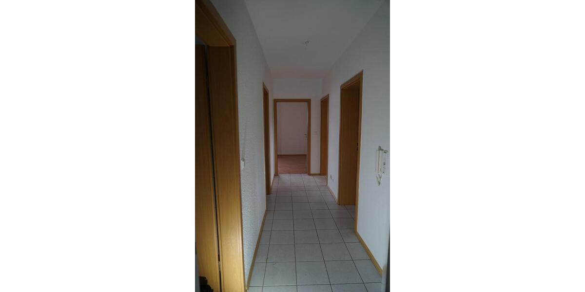 Ruhige Gartenlage, renovierte, helle Wohnung Obercastrop 1.Etage 3 zimmer