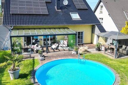 - RESERVIERT - Platz, Privatsphäre und Flexibilität - alles unter einem Dach vereint! Gepflegtes ZFH in Aplerbeck! 7 zimmer