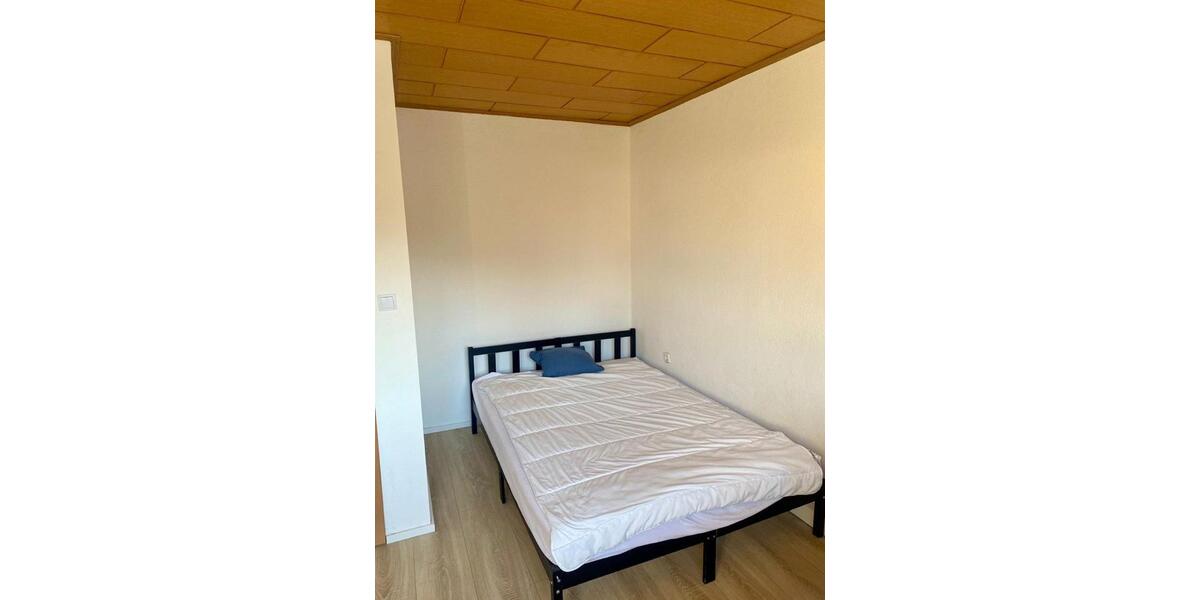 Etagenwohnung Dortmund Bövinghausen - 1 Zimmer, 100 m&sup2;, 400&euro; | Angebot:24841402