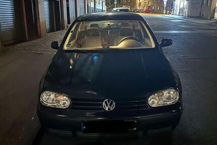 VW Golf