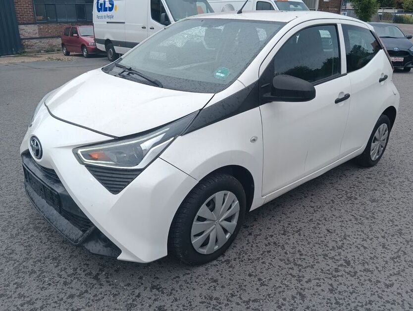 Aygo (X)
