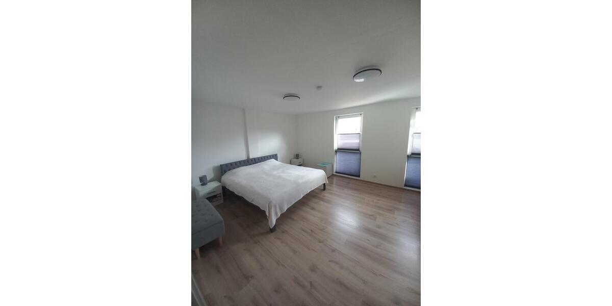 Wohnung mit Terrasse , Teilmöbliert 2 zimmer