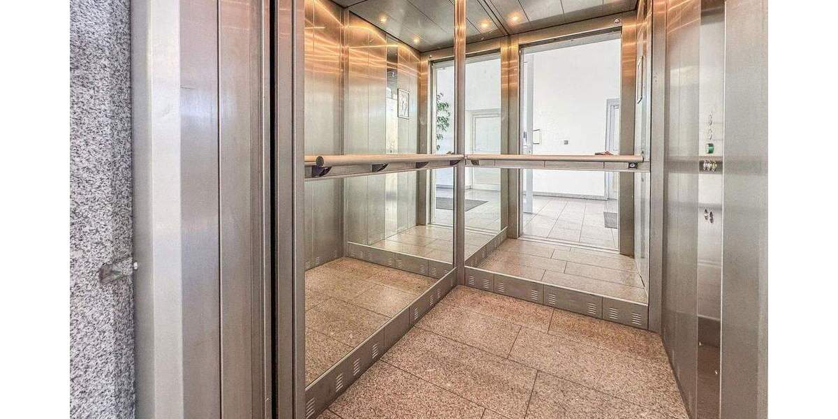 BÜRO - 270 m² - 7 BÜROS - 2 BESPRECHUNGSRÄUME - KÜCHE - LASTENAUFZUG - STELLPLÄTZE - TOP AUFGETEILT! zimmer