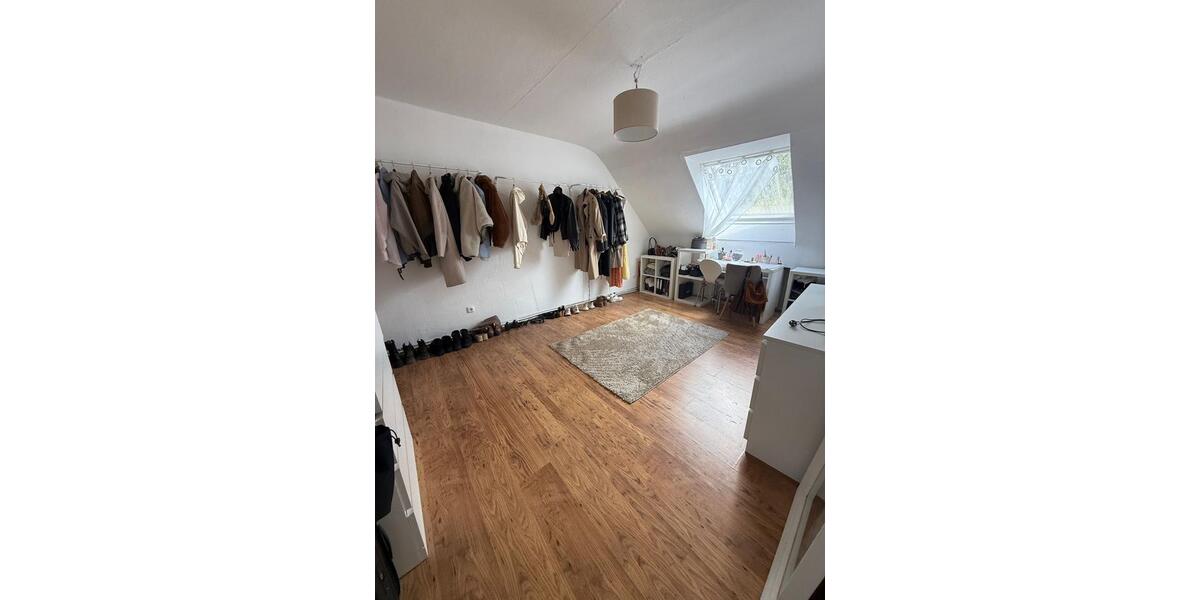 Dachgeschoßwohnung Bochum Bochum-Ost - 3 Zimmer, 88 m&sup2;, 920&euro; | Angebot:25982680