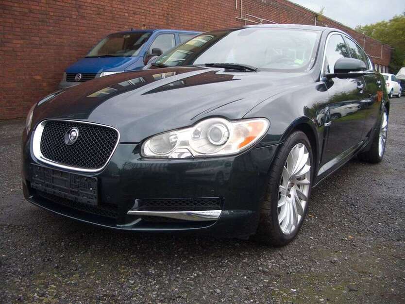Jaguar XF 165.000 km 4.900 € Bochum 44793