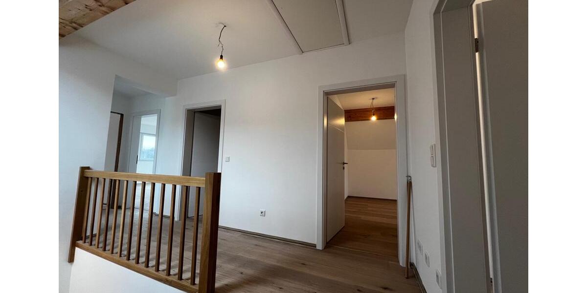 Einfamilienhaus Hemer - 5 Zimmer, 160 m&sup2;, 1.600&euro; | Angebot:26313894