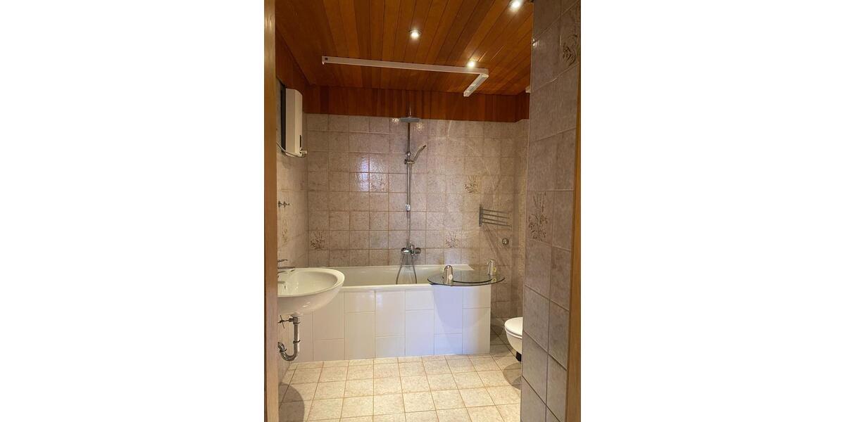 Etagenwohnung Dortmund Huckarde - 3.5 Zimmer, 97 m&sup2;, 880&euro; | Angebot:24806318