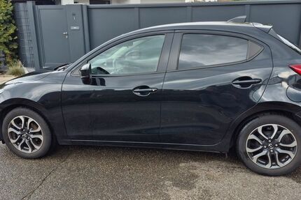 Mazda 2 38.203 km 10.999 € Dortmund 44229