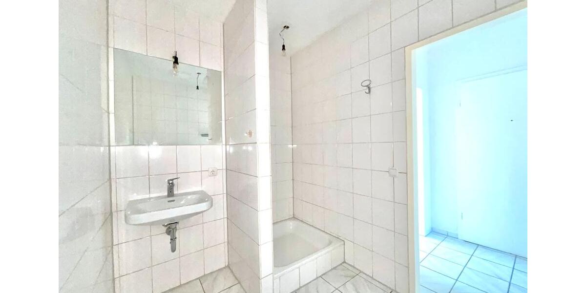 Schöne 2-Raumwohnung in zentraler Lage zimmer