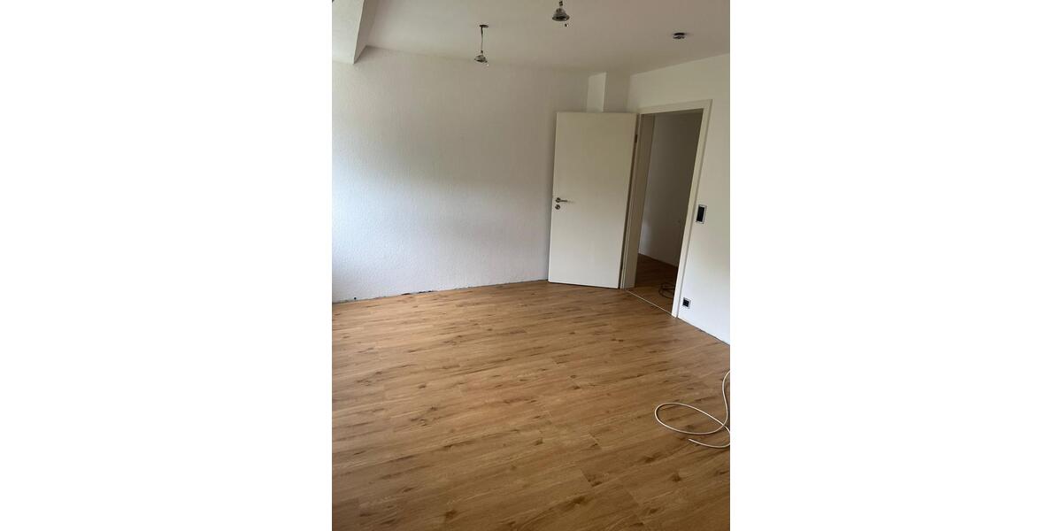 Etagenwohnung Recklinghausen Berghausen - 3.5 Zimmer, 120 m&sup2;, 850&euro; | Angebot:24805893