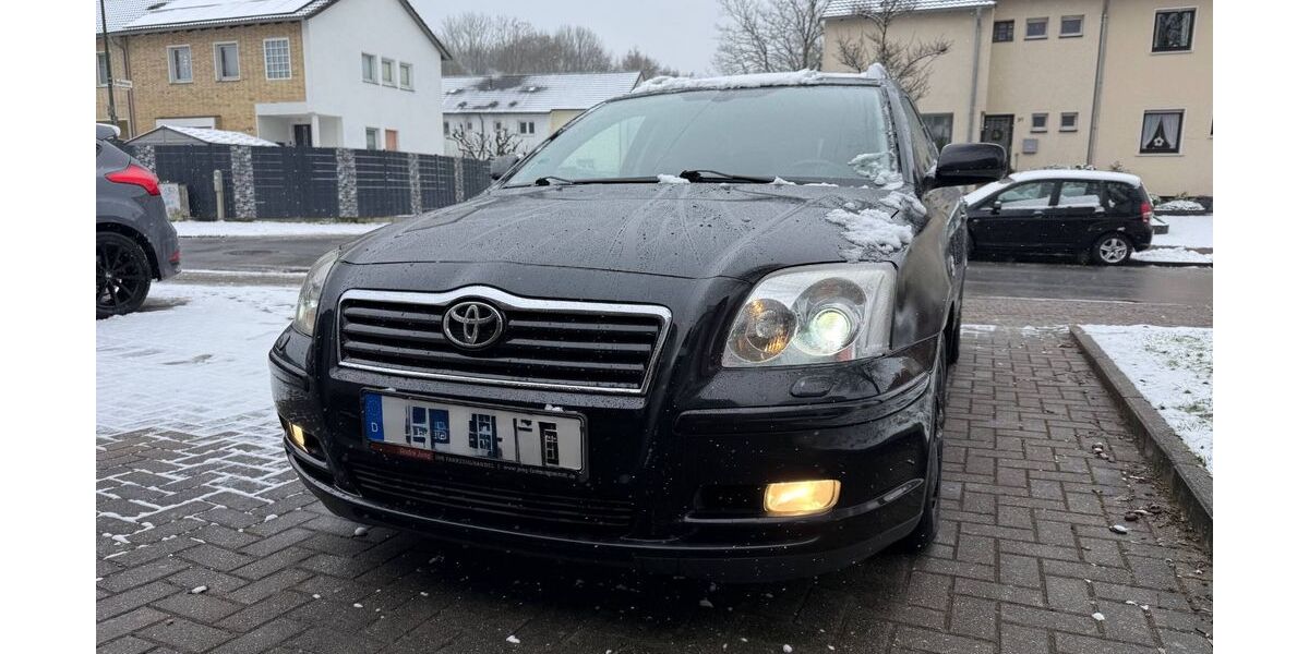 Toyota Avensis 259.800 km 2.800 &euro; Lünen 44536