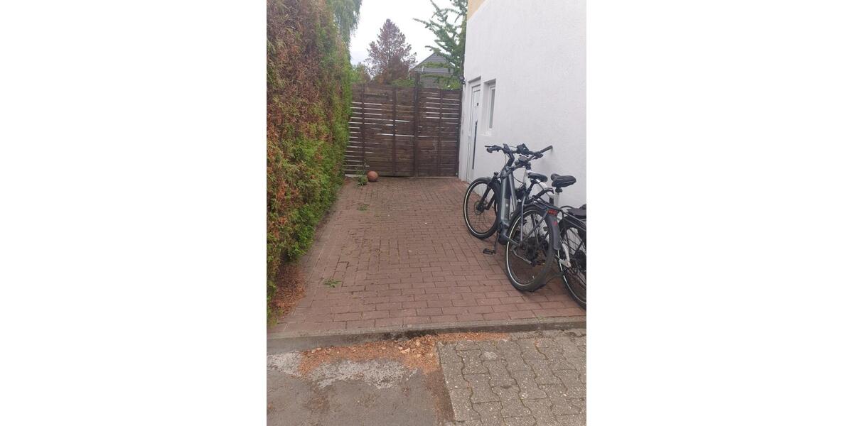 Erdgeschoßwohnung Dortmund Brackel - 6 Zimmer, 135 m&sup2;, 1.200&euro; | Angebot:22788276