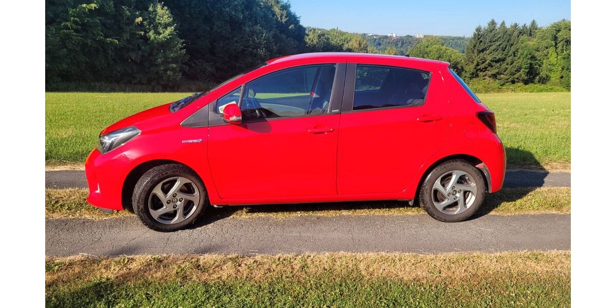 Toyota Yaris 97.500 km 10.900 &euro; Bochum 44797