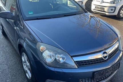 Opel Astra 181.000 km 1.999 &euro; Recklinghausen 45663