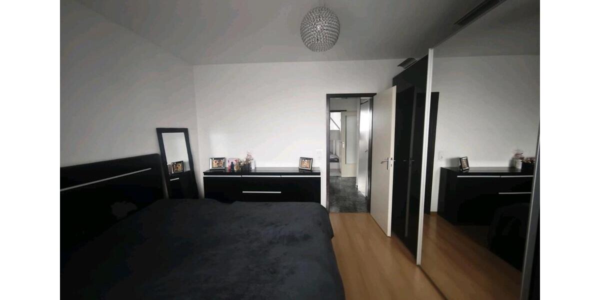 Etagenwohnung Bochum Laer - 3 Zimmer, 80 m&sup2;, 175.000&euro; | Angebot:24787292