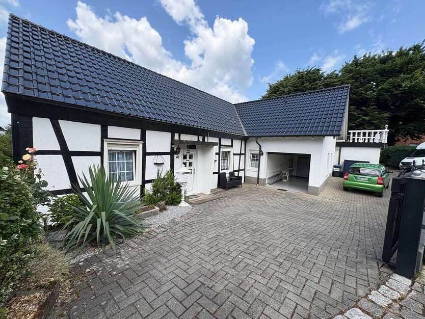 Haus zum Kaufen in Witten 549.000 € 217 m² 5 zimmer