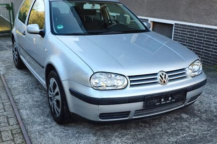 VW Golf 62.500 km 2.990 &euro; Herten 45699