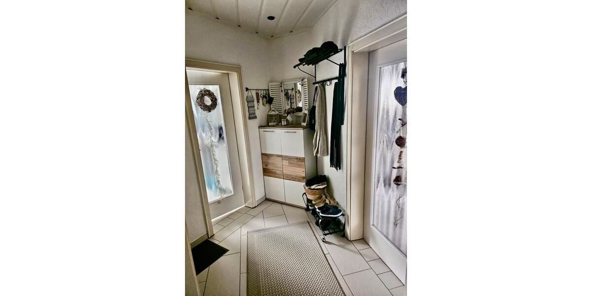 Dachgeschoßwohnung Iserlohn Sümmern - 3 Zimmer, 84 m&sup2;, 920&euro; | Angebot:24841542