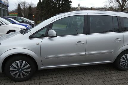Opel Zafira 123.000 km 5.599 &euro; Bergkamen 59192