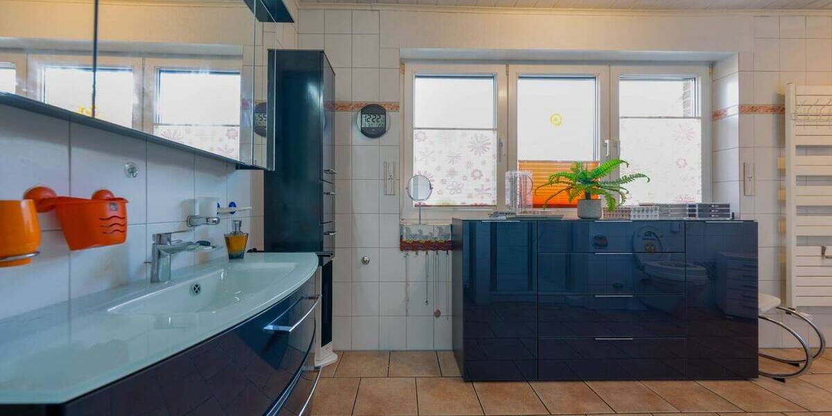 Mehrfamilienhaus, Wohnhaus Nordkirchen Südkirchen - 9 Zimmer, 327 m&sup2;, 698.000&euro; | Angebot:25689569