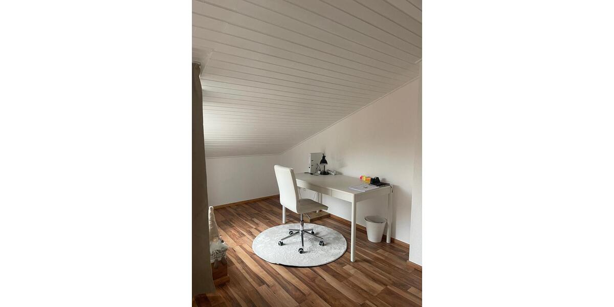 Dachgeschosswohnung 1 zimmer