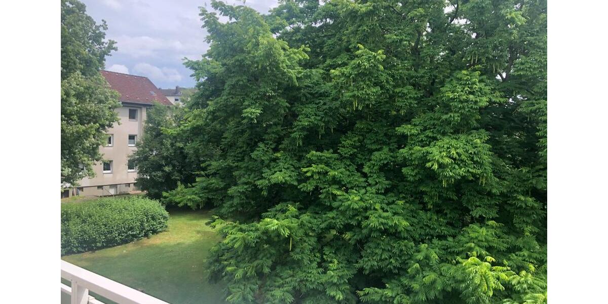 70 qm Wohnung mit Balkon, renoviert zu vermieten 6 zimmer