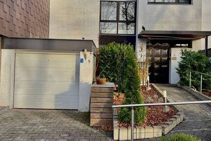 Schönes Einfamilienhaus mit Garage und Garten 4 zimmer