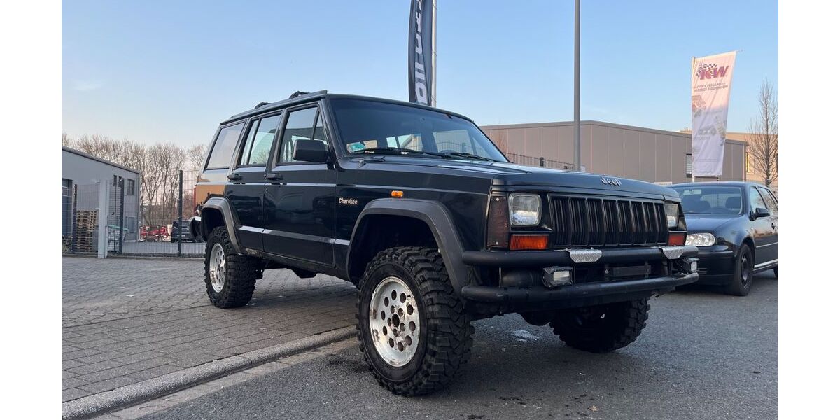 Jeep Cherokee 180.410 km 6.950 &euro; Bochum 44809