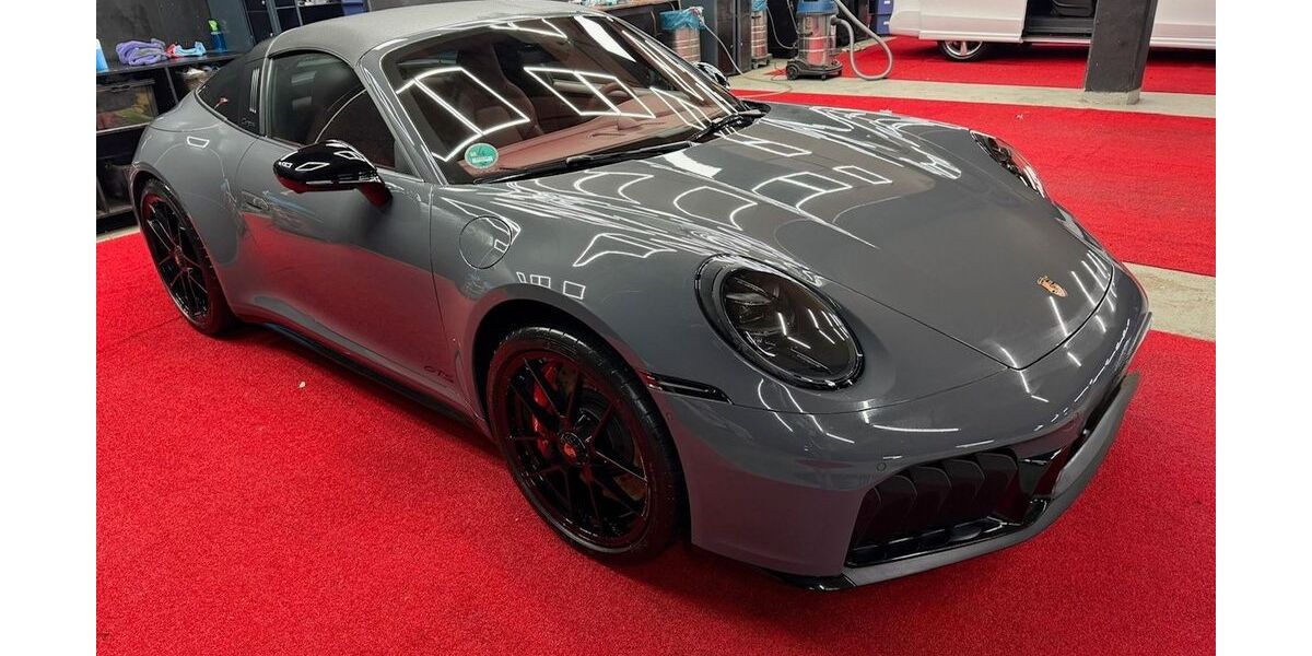 Porsche 992 18.900 km 189.992 &euro; Unna 59423