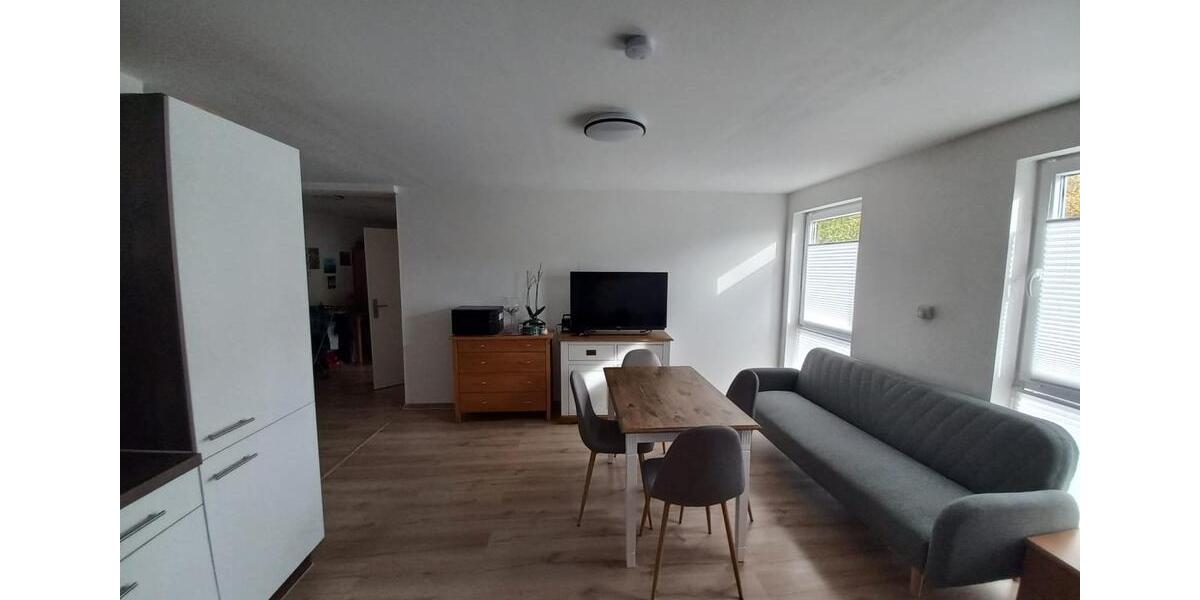 Wohnung mit Terrasse , Teilmöbliert 2 zimmer