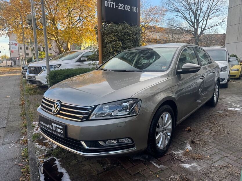 VW Passat 101.100 km 10.450 € Dortmund 44145