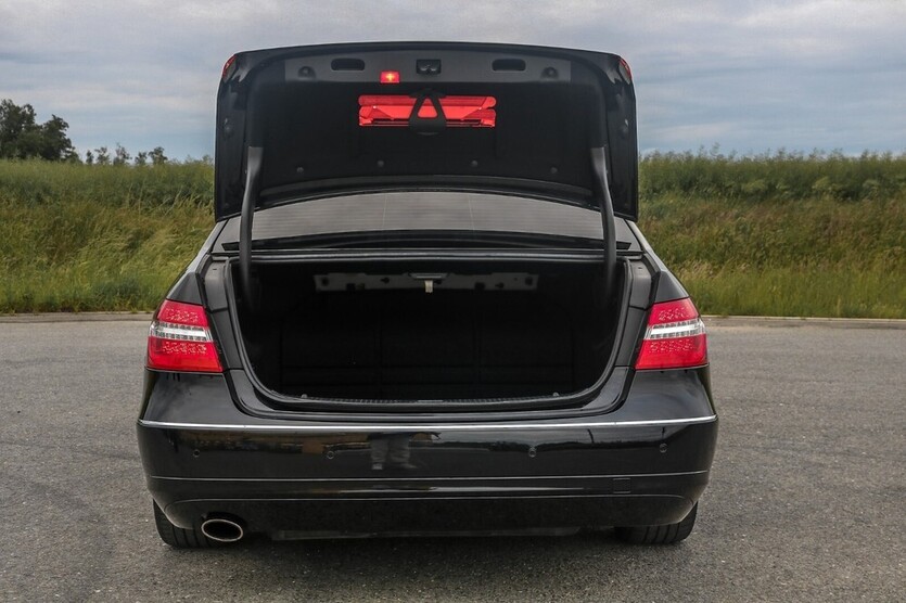E 200