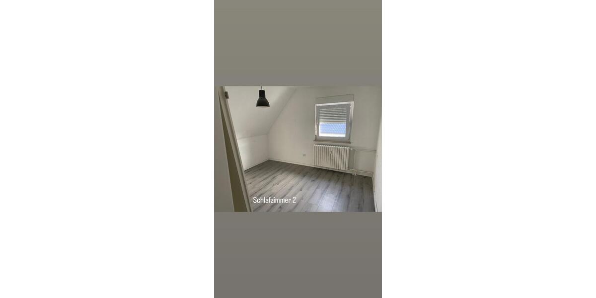 4,5-Zimmer DG-Whg. (2. OG) nahe Knappschaftskrankenhaus 4 zimmer