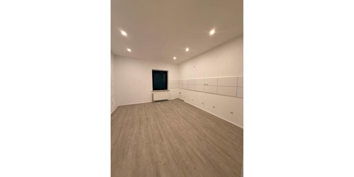 Dachgeschoßwohnung Herne Wanne-Bickern - 6 Zimmer, 130 m&sup2;, 1.500&euro; | Angebot:24774249