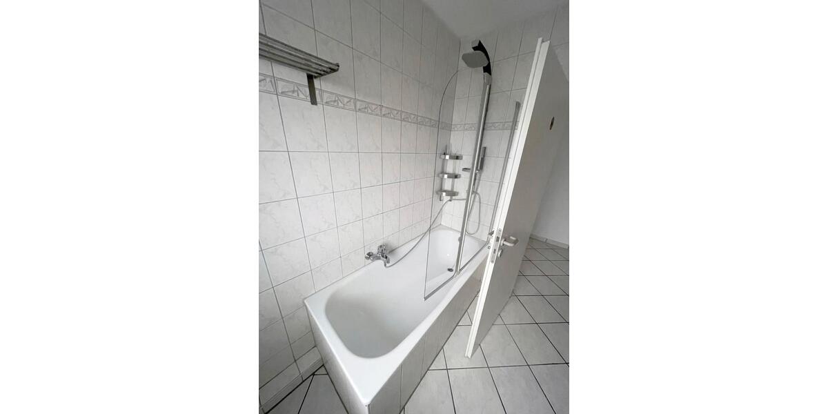 Dachgeschoßwohnung Iserlohn Grüne - 3 Zimmer, 82 m&sup2;, 179.000&euro; | Angebot:27449139