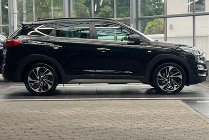 Hyundai TUCSON 143.000 km 19.600 &euro; Gelsenkirchen 45881