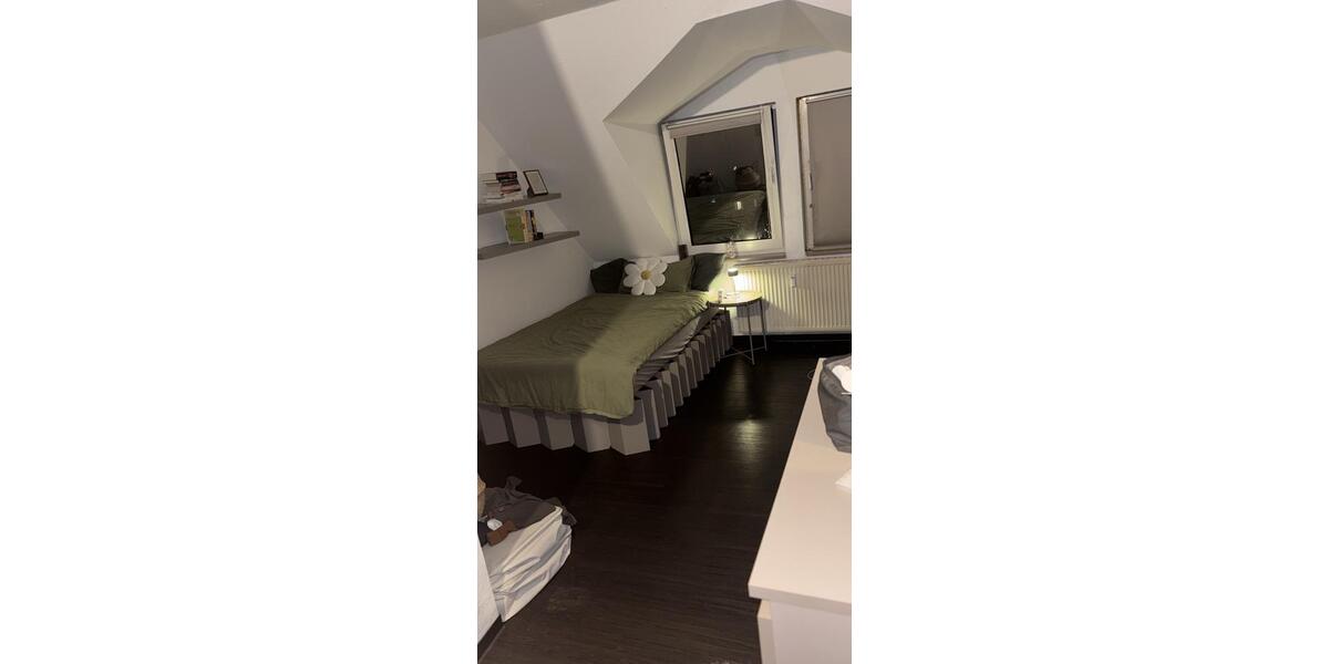 Dachgeschoßwohnung Dortmund Hörde - 1 Zimmer, 25 m&sup2;, 335&euro; | Angebot:25921592