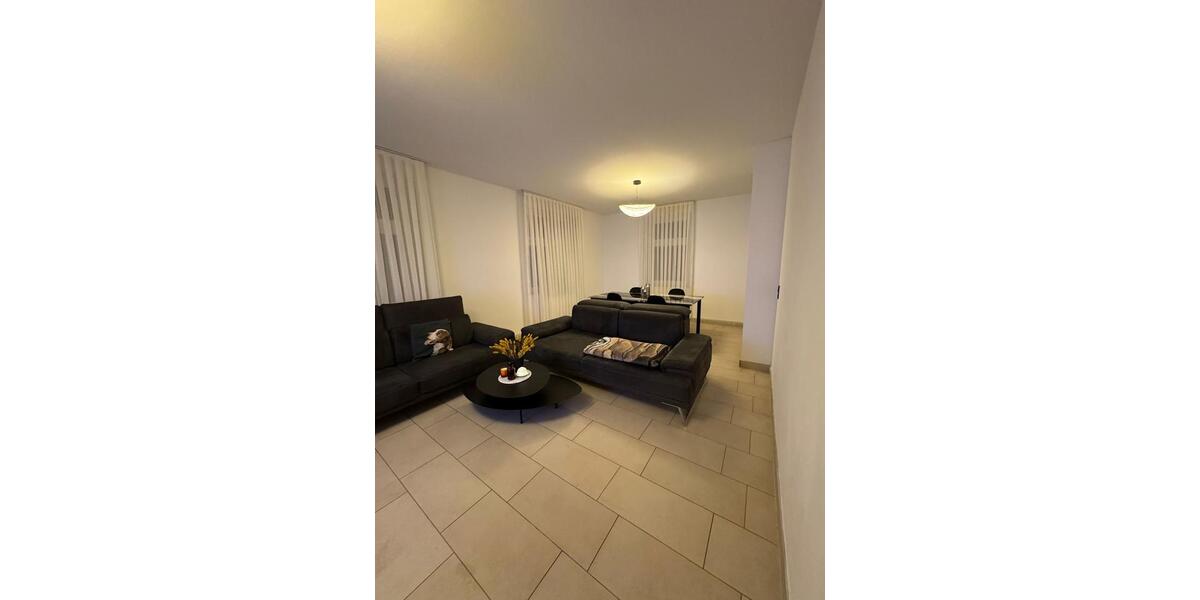 Etagenwohnung Dortmund Mengede - 5 Zimmer, 120 m&sup2;, 1.210&euro; | Angebot:22479509
