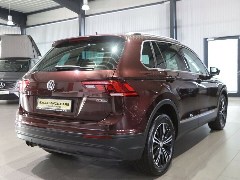 VW Tiguan 1.4 TSI DSG 4M SOUND / PANORAMA / AID 116.000 km 19.444 € Hamm 59077